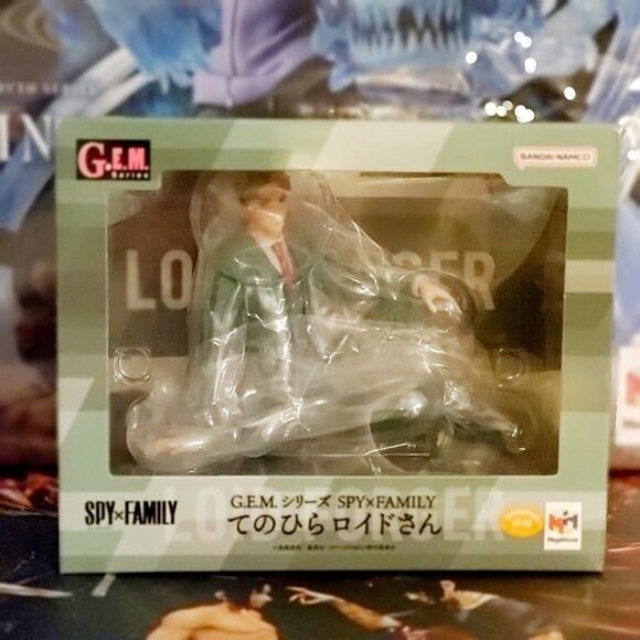 (LAST COPY)Loid Forger G.E.M Series Megahouse figure - Picture 1 of 5